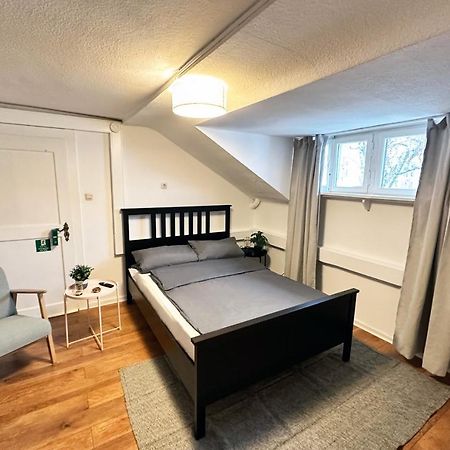 City-Apartment In Krefeld - Beuys Apartments - Krefeld Eksteriør billede